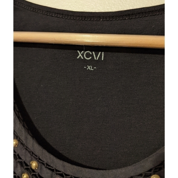 XCVI Black Beaded Lattice Neck Top Size XL - Picture 3 of 6